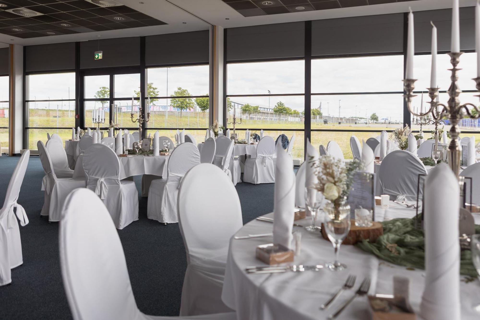 Hotel Motorsport Arena Oschersleben Bagian luar foto