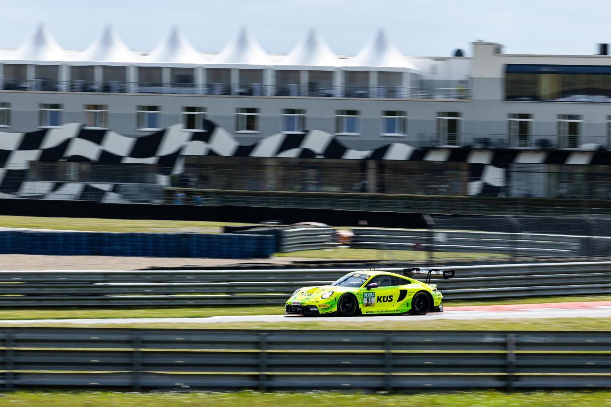 Hotel Motorsport Arena Oschersleben Bagian luar foto